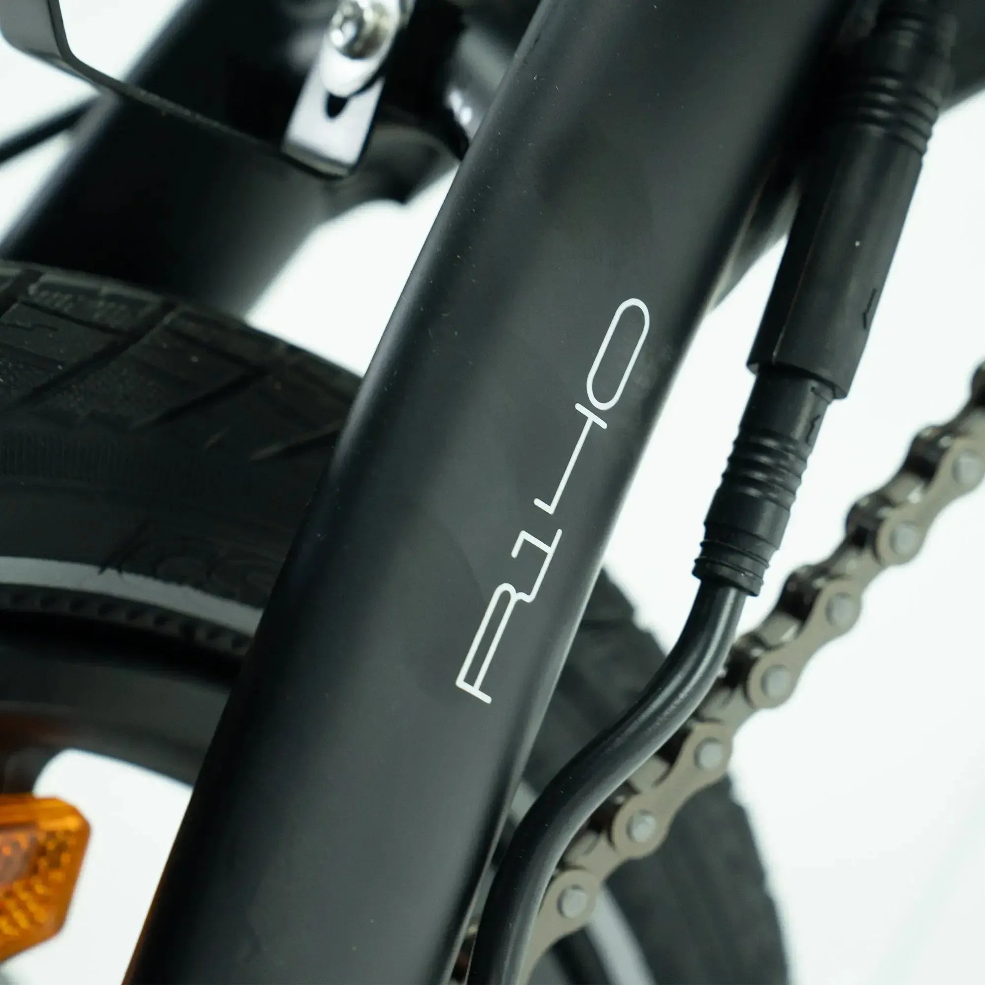 BOHLT R140 - Zwart - fatbikeskopen.nl